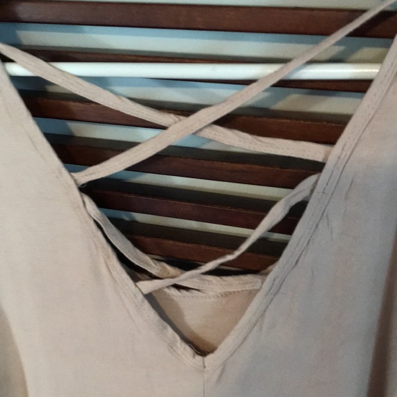 Discreet top - Picture 5 of 7